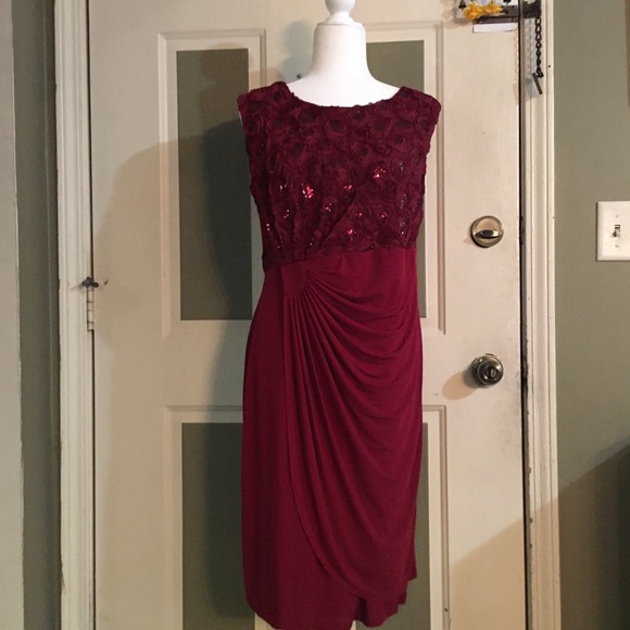 🆕 Cocktail Dress 👗 - Picture 2 of 4